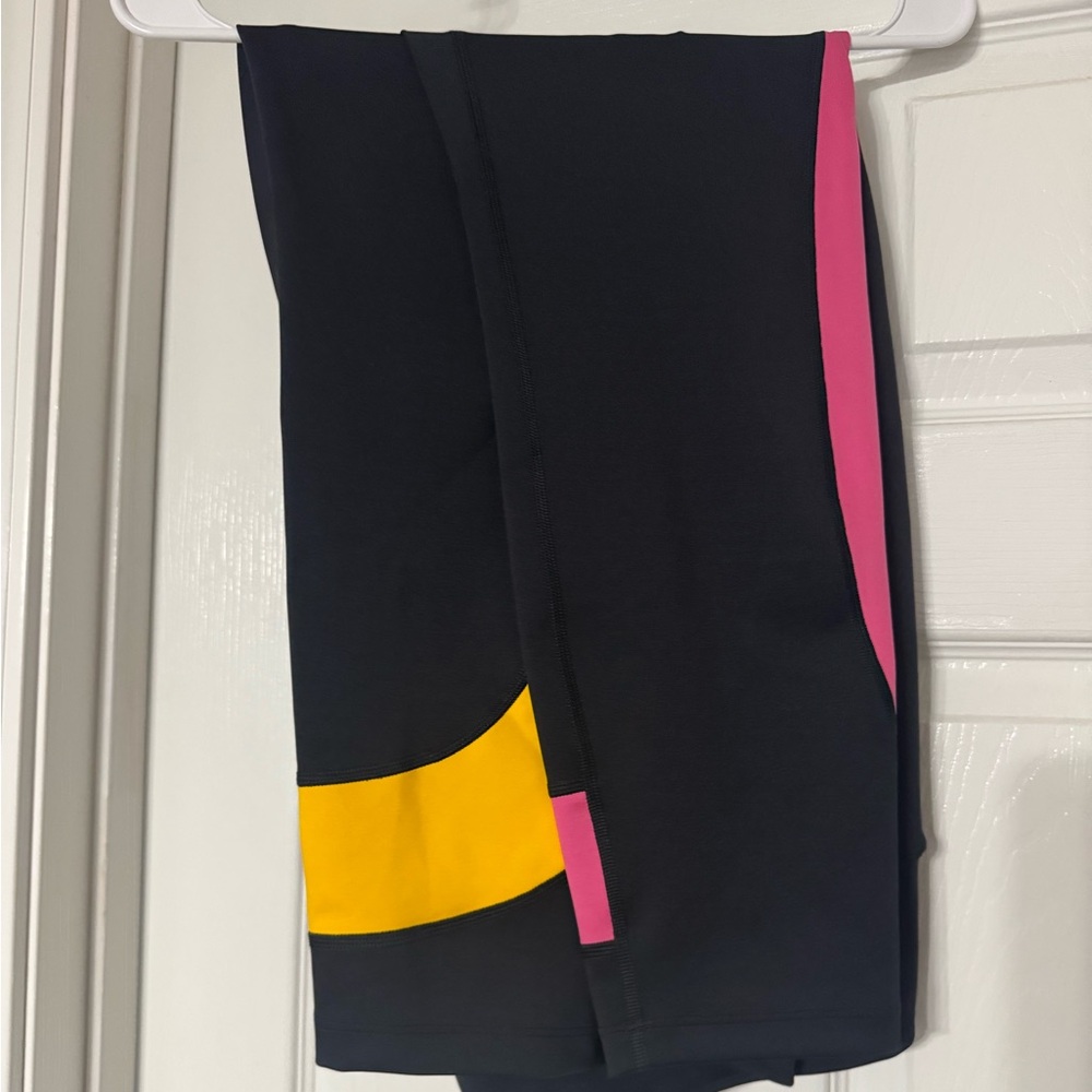 Peloton Push Your Boundaries Colorblock Mid-Rise Legging